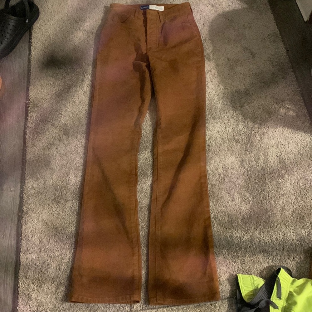 Old Navy – size 0 – kicker boot cut extra high-rise – comes with five buttons -